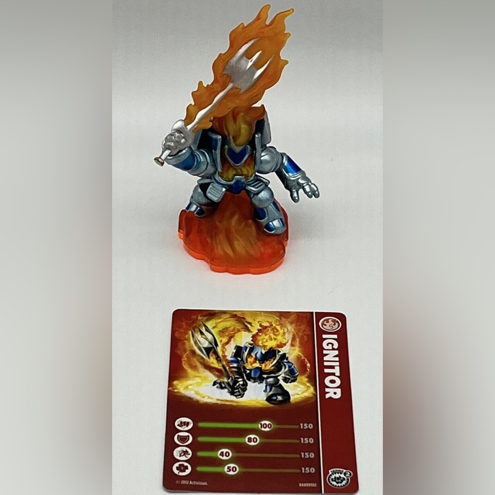 Activision 2012 Skylanders Giants Gold Legendary Ignitor Figure ~card and  code
